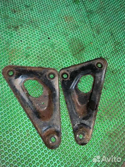 Кронштейн Opel Astra H Z18XER 2007