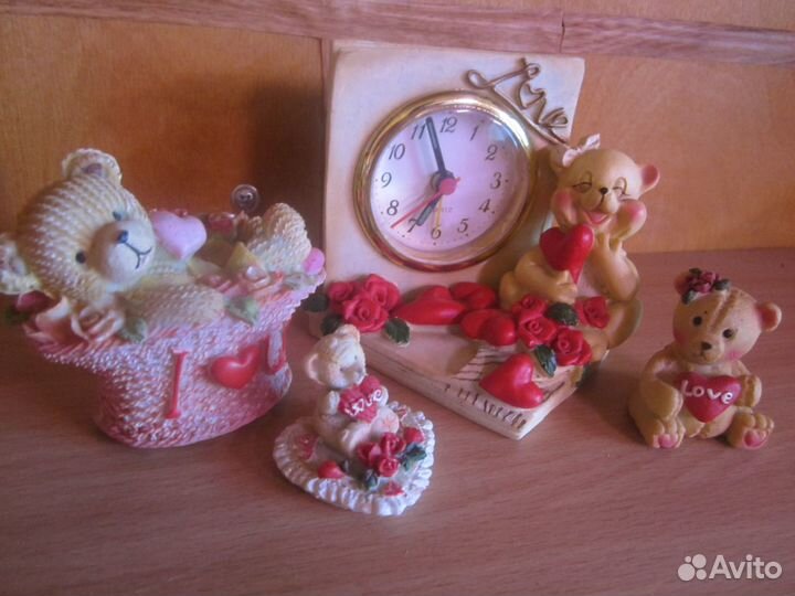 Статуэтки и фигурки