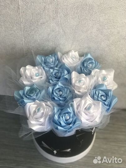 Букет роз из атласной ленты