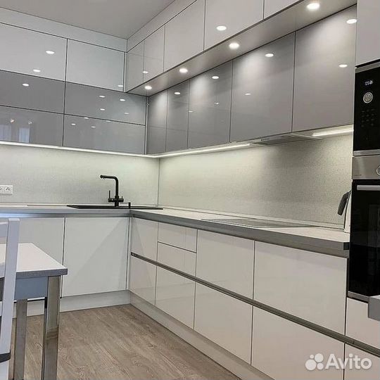 Кухня в современном стиле