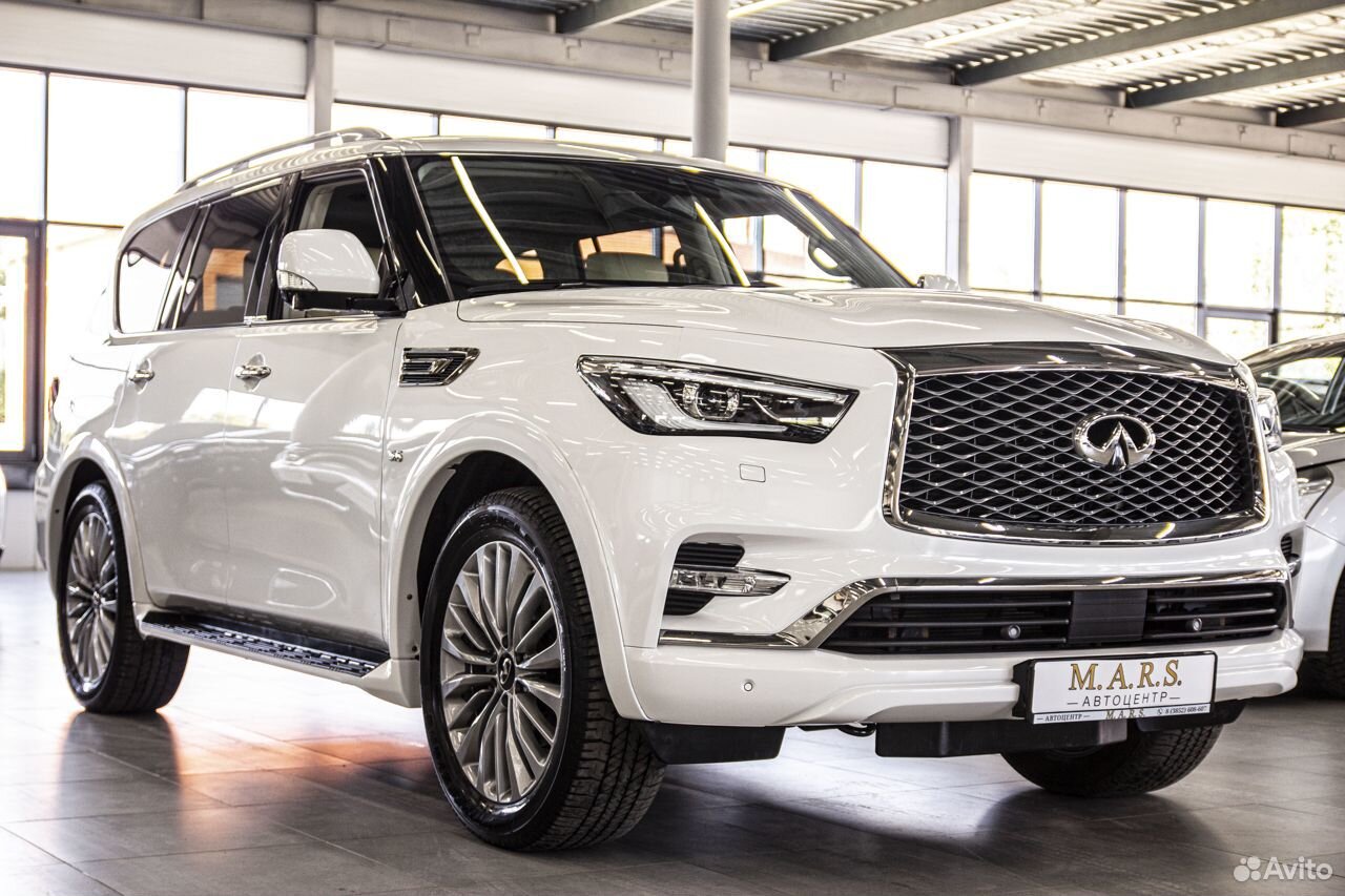 Продам Infiniti QX80 I рестайлинг 2 (2017—2022) 2018 бензин внедорожник бу  в в Барнаул, цена 6497000 ₽