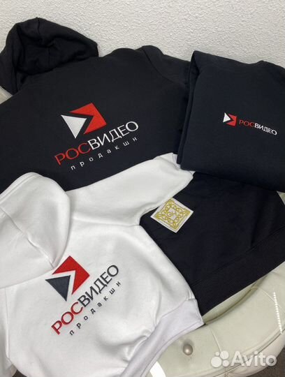 Машинная вышивка на одежде/шевроны