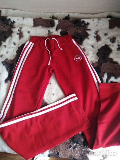 Костюм спортивный