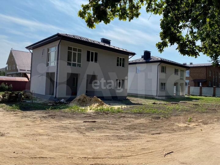 Дом 170 м² на участке 5 сот.