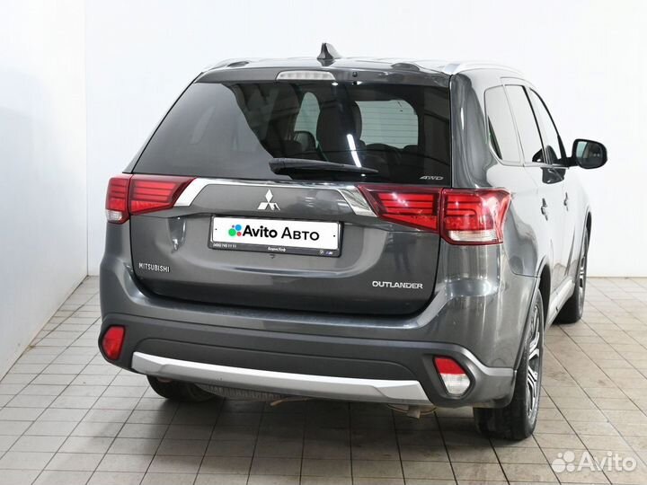 Mitsubishi Outlander 2.4 CVT, 2017, 183 687 км