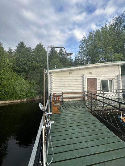 Дом 230 м² на участке 15 сот.