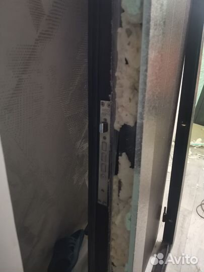 Дверь входная металлическая