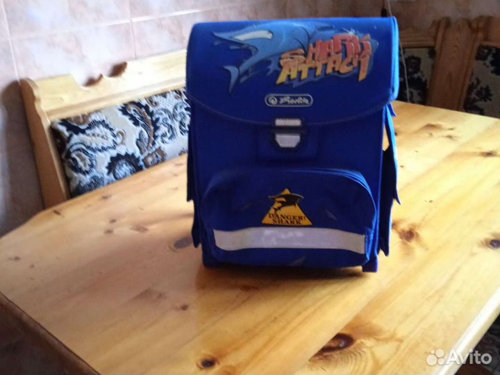 Рюкзак школьный