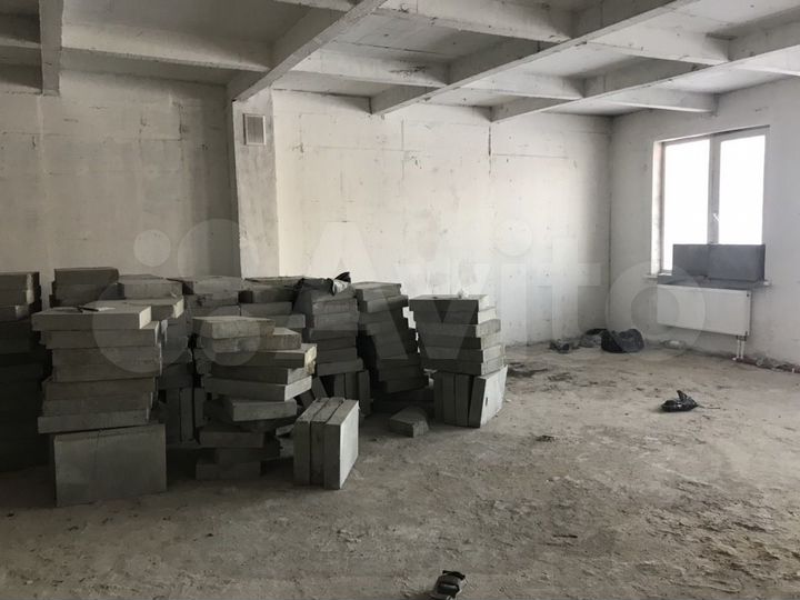 2-к. квартира, 71 м², 3/17 эт.