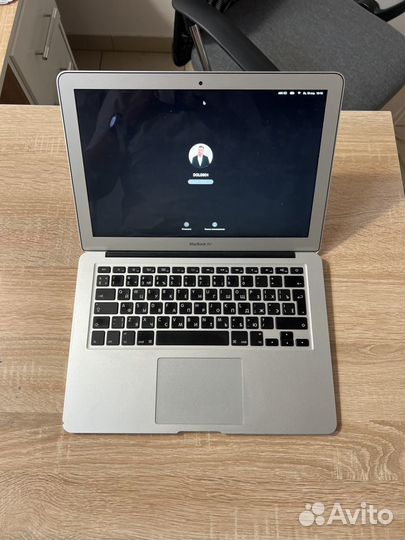Apple MacBook air 13 early 2015