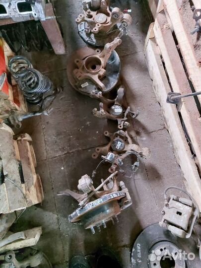 Кулак поворотный задний левый Киа Спортейдж 3 2wd