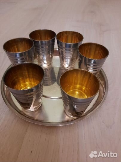 Рюмки на подносе мельхиор. Позолота, посеребрение