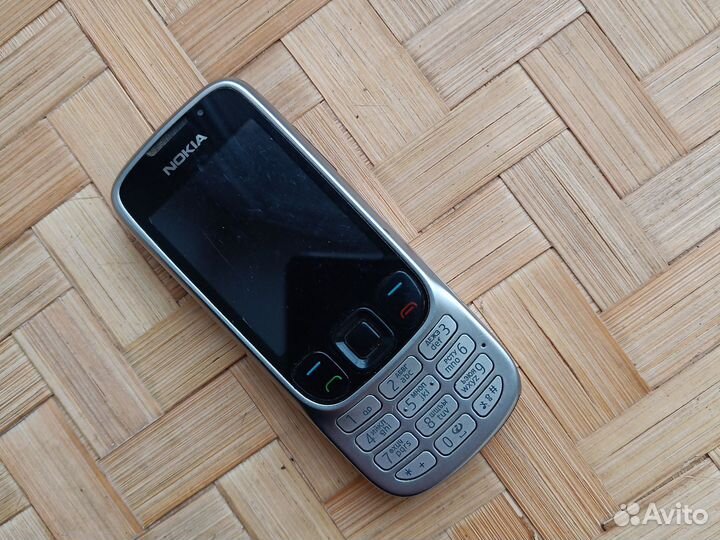 Nokia 6303i Сlassic