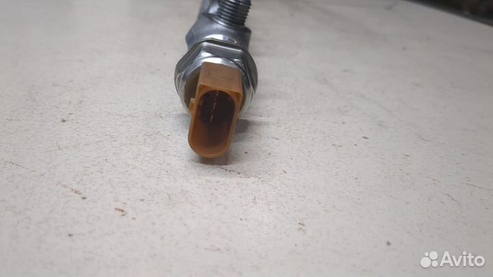 Рампа топливная Volkswagen Tiguan