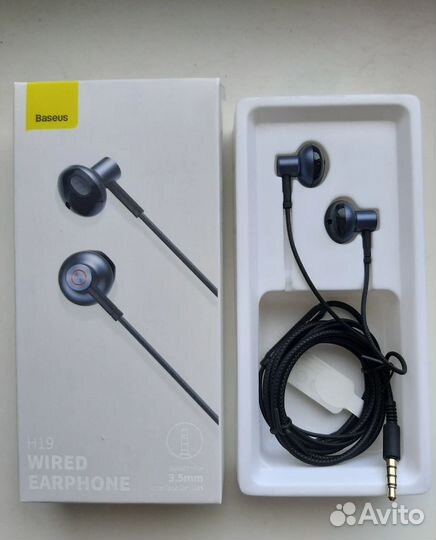Baseus наушники с микрофоном новые