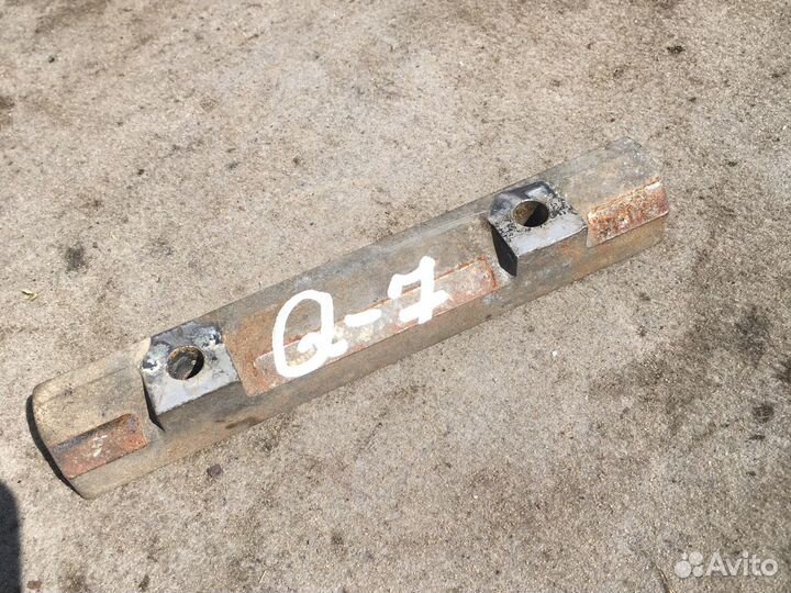 Кронштейн выпускного коллектора Ауди Q7