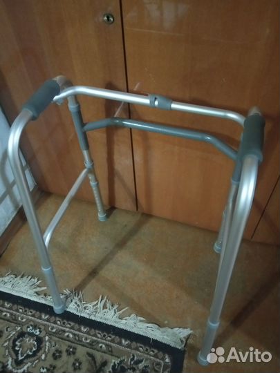 Ходунки для взрослых