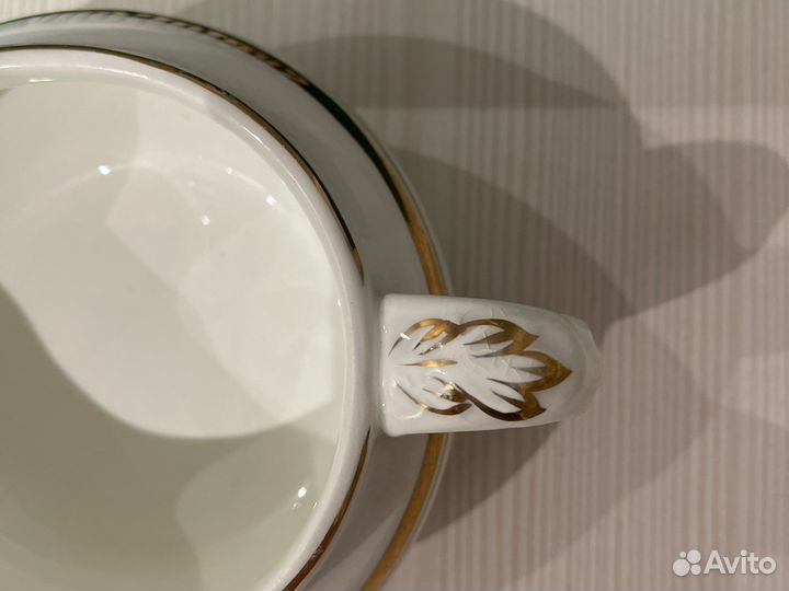 Молочник позолота зик