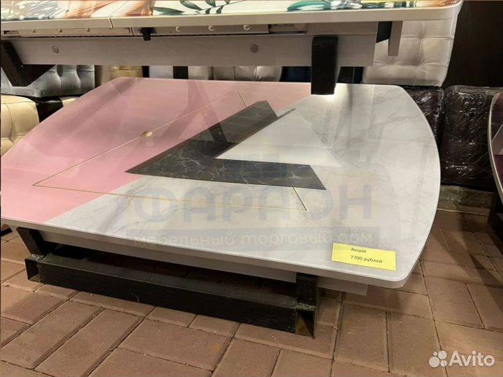 Стол oбеденный стeклянный