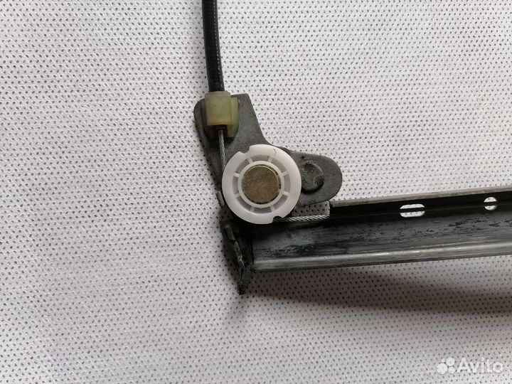 Peugeot 405 Стеклоподъёмник передний левый