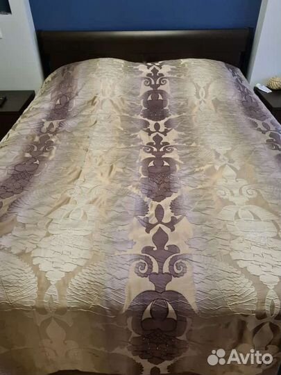 Покрывало и шторы комплект