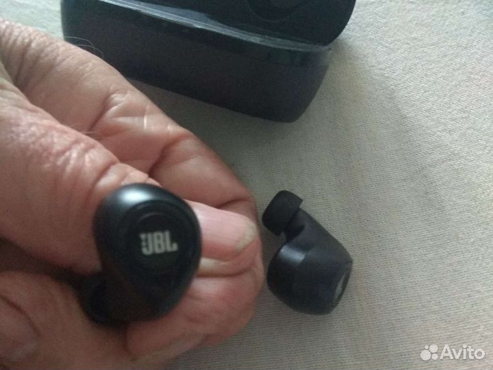 Беспроводные наушники jbl бу