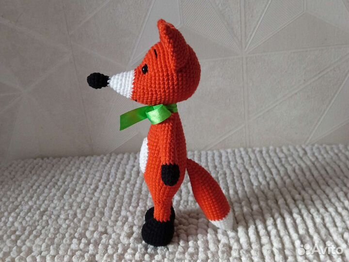Лиса крючком