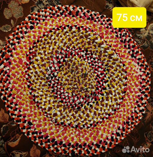 Коврик,связанный руками