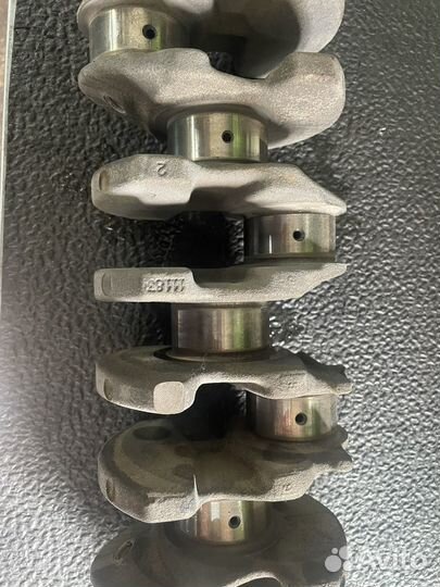 Коленчатый вал 11183