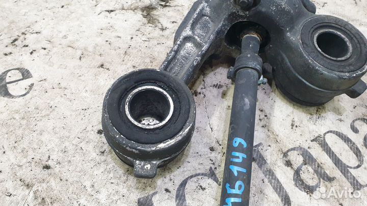 Передние рычаги в сборе на Mercedes-Benz W126