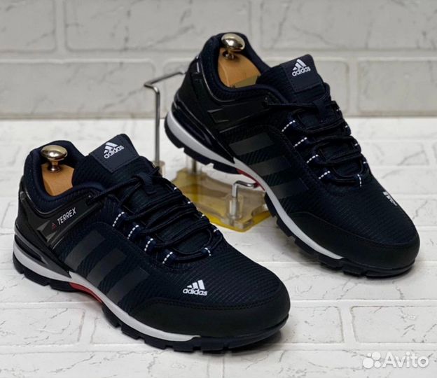 Кроссовки Adidas Terrex осенние