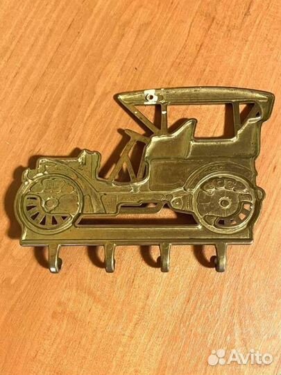 Вешалка латунь винтаж машина Испания