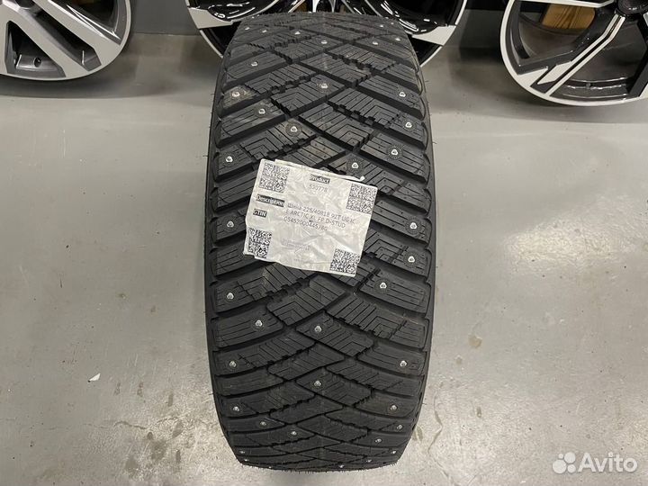 Goodyear Ultragrip Ice Arctic 275/40 R20 106T
