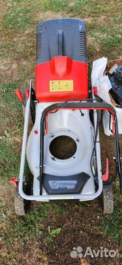 Газонокосилка бензиновая самоходная бу