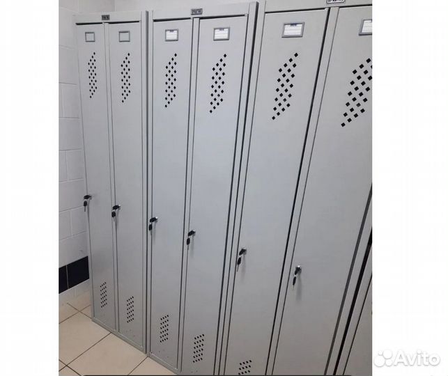 Шкаф металлический для рабочей одежды