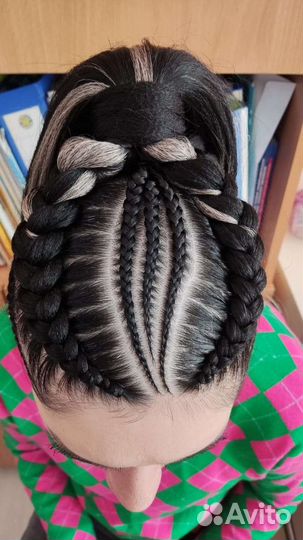 Плетение кос с канекалоном