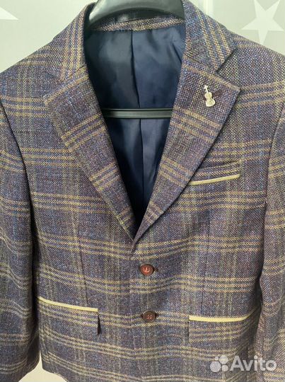 Пиджак на мальчика 122 на 6-7 лет