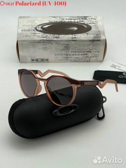 Солнцезащитные очки oakley