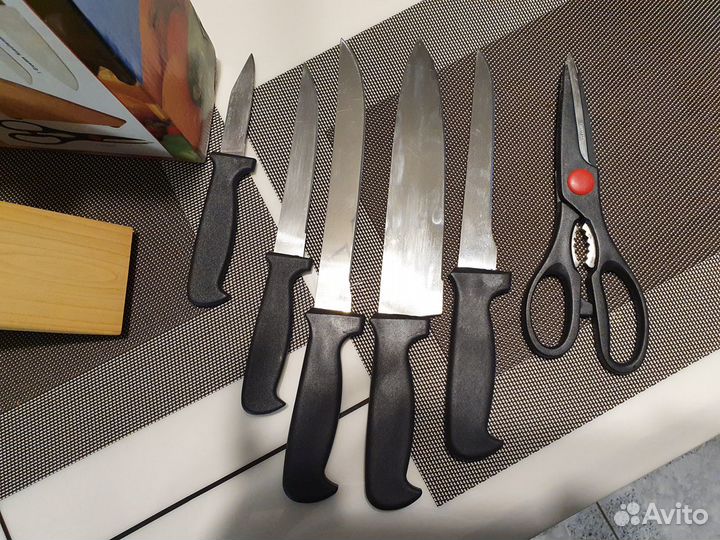 Набор кухонных ножей
