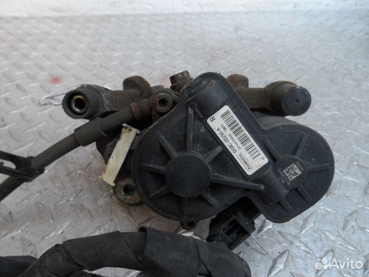 Суппорт задний правый Ford Fusion 2 USA DG9C2D250A