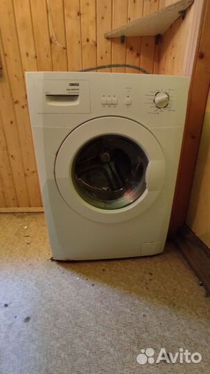Стиральная машина на запчасти Zanussi zwg1101