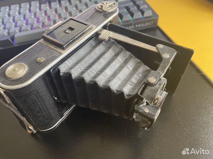 Пленочный фотоаппарат немецкий