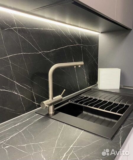 Кухня новая