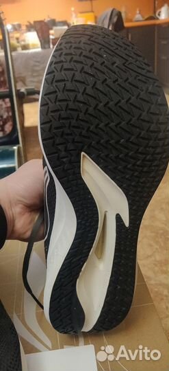 Беговые кроссовки li ning