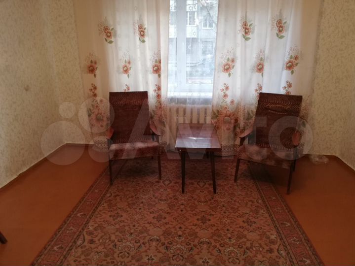 2-к. квартира, 49 м², 1/9 эт.