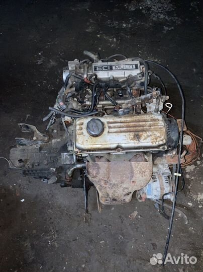 Двигатель на mitsubishi lancer 5