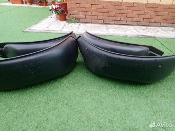 Поткрыльники