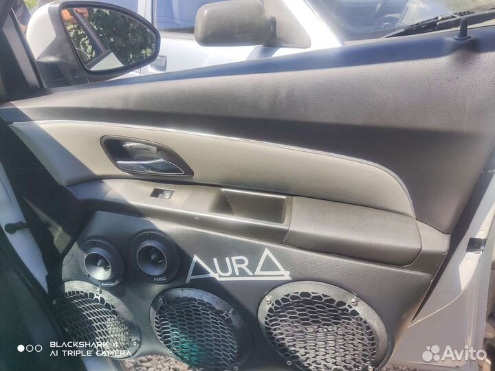 Дверные карты Шевроле Круз 3х20 2 рупора