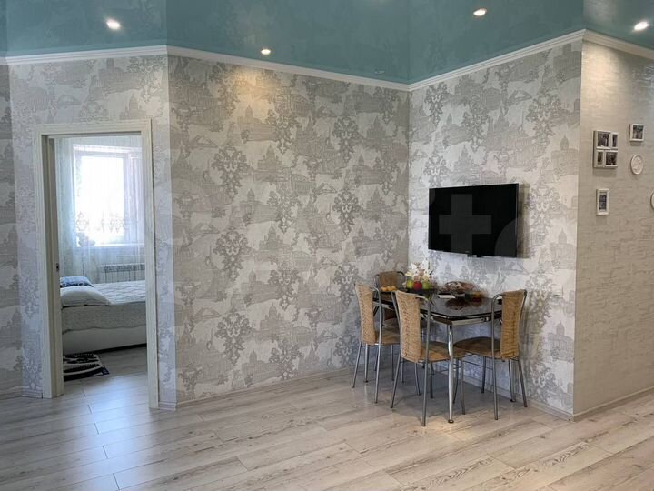 2-к. квартира, 64 м², 12/18 эт.