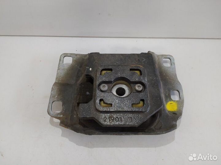 Опора кпп левая Ford Focus 3 (дорестайлинг) 1 2011